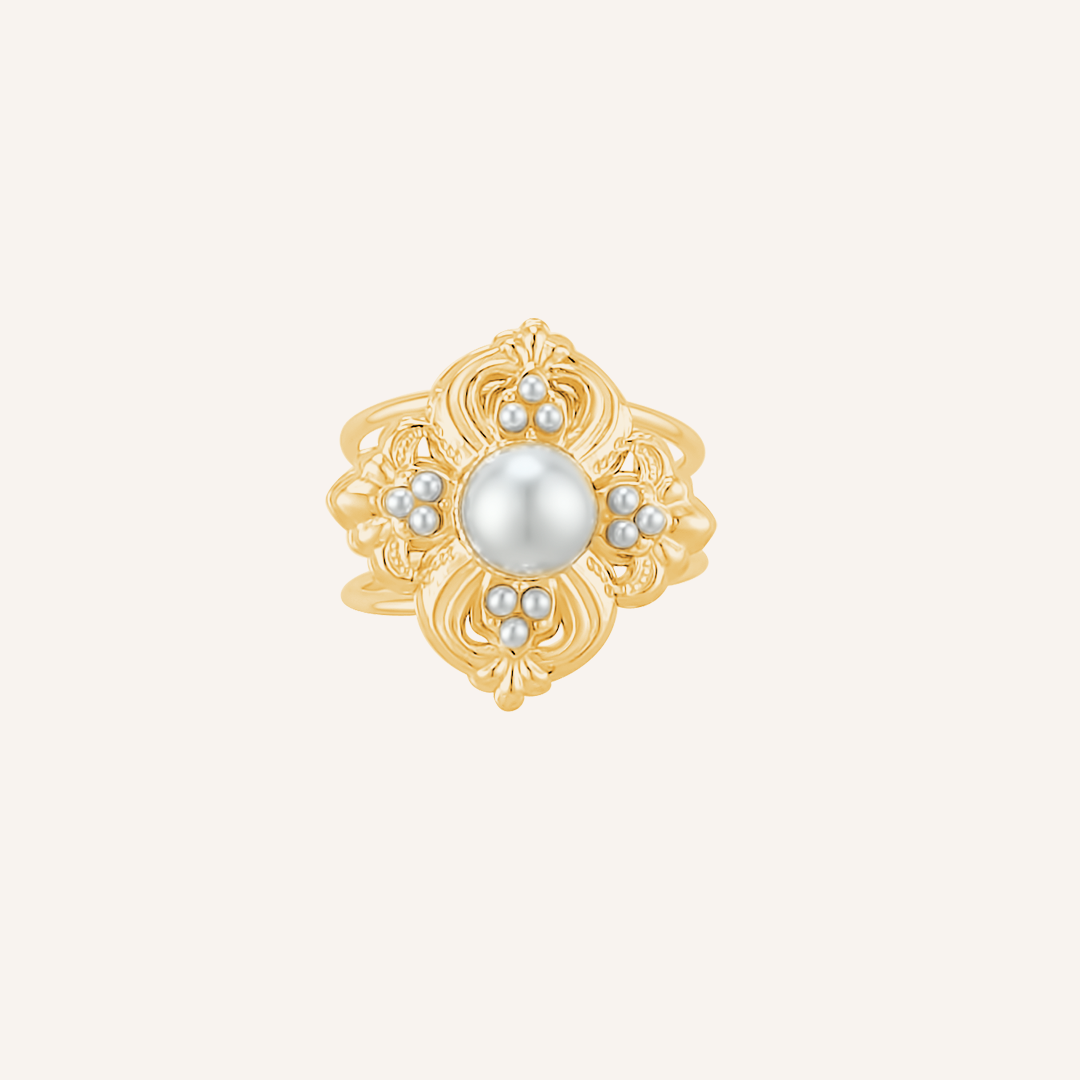 Ida Pearl Clover Ring - Gold