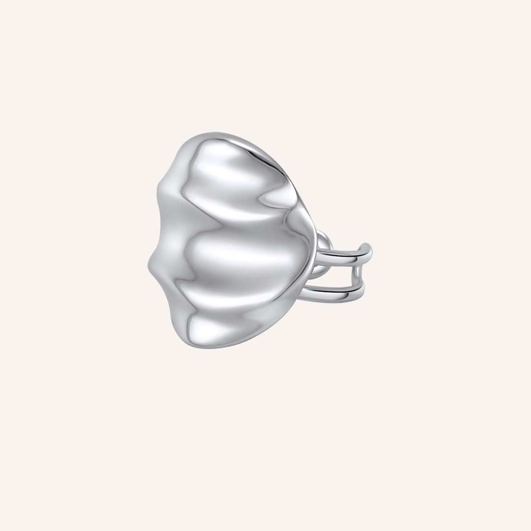 Juno Ripple Textured Circle Ring - Silver